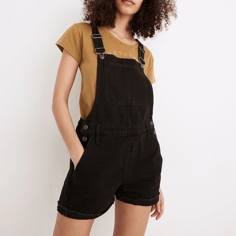 Madewell Adirondack Short Overalls in Washed Black